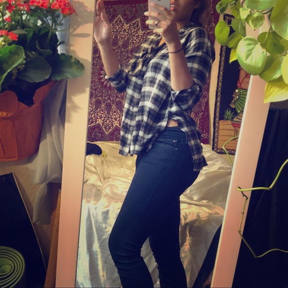 BDG Tops - 🚫🚫sold🚫BDG flannel